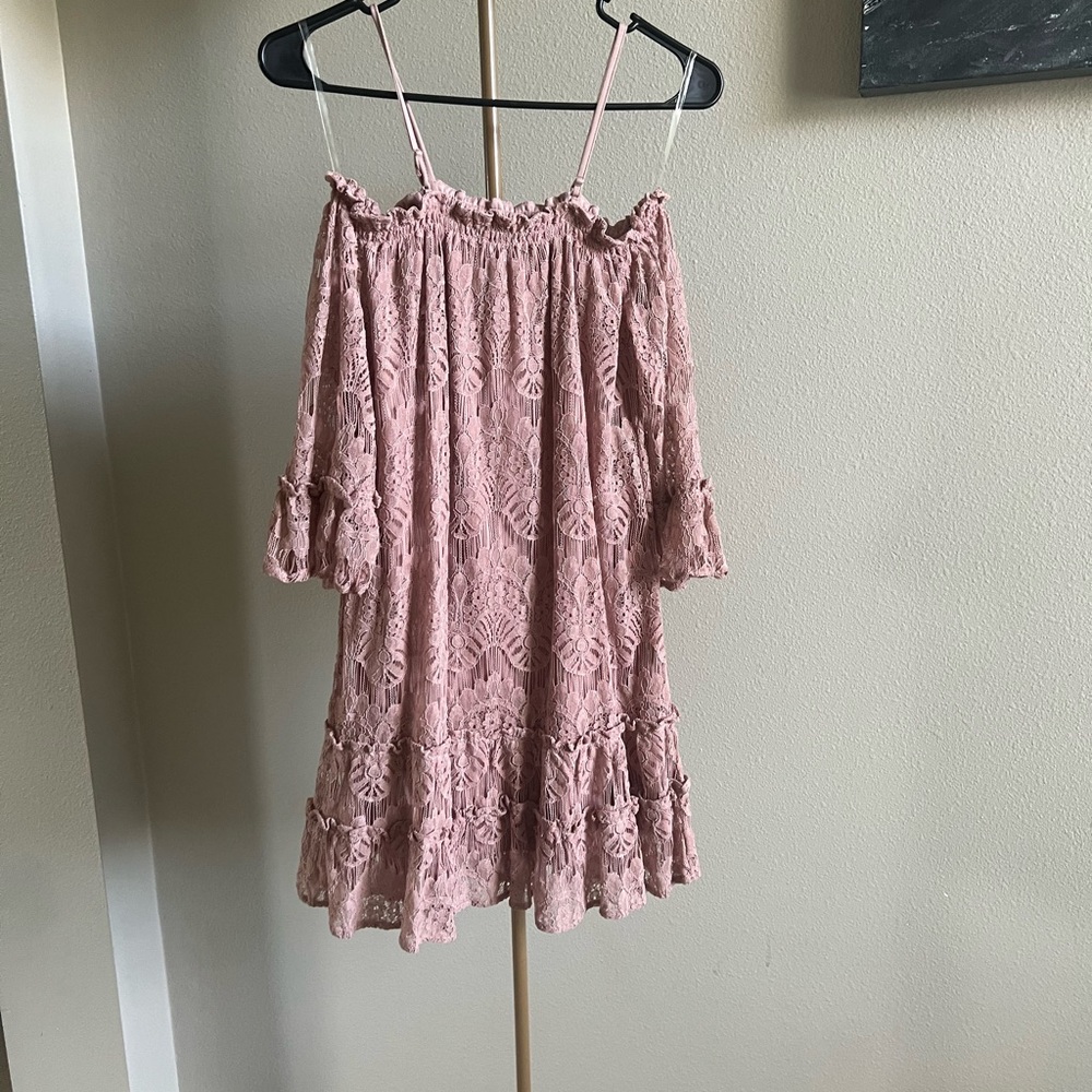 Elegant Pink Lace Long Sleeve Dress